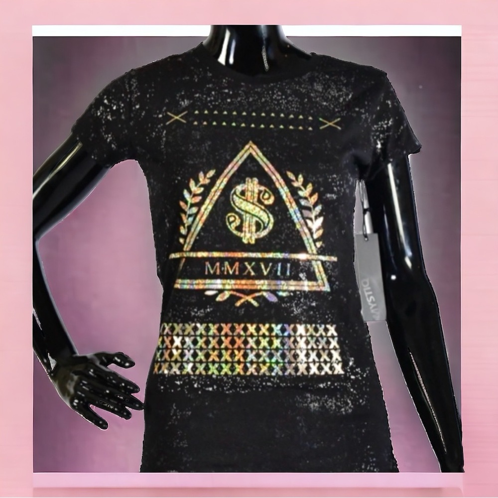 WOMEN’S SWITCH MYSTIQ FILM PRINTED TEE-BLACK
